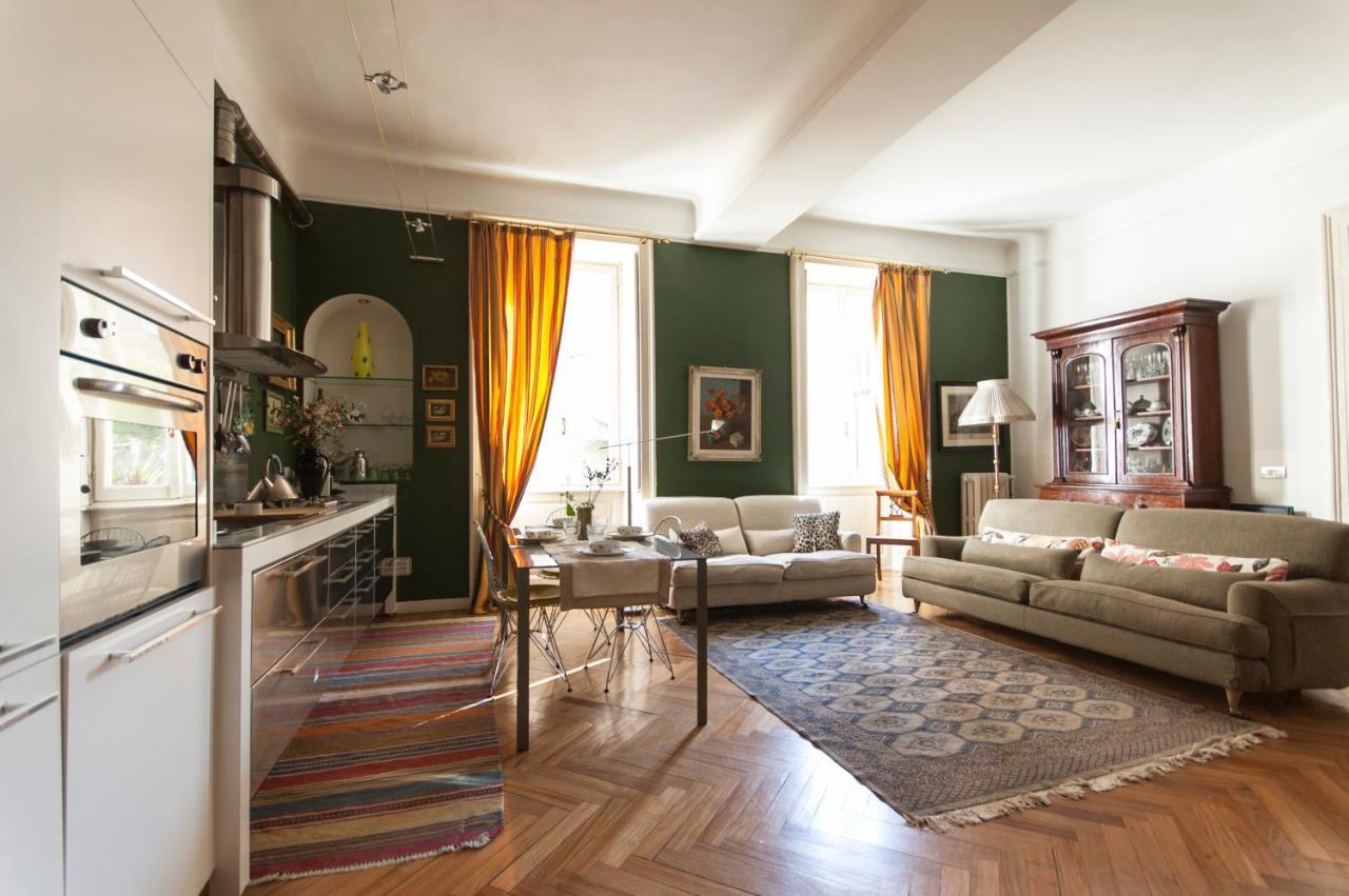 Sophisticated Apt Near Duomo Milão Exterior foto