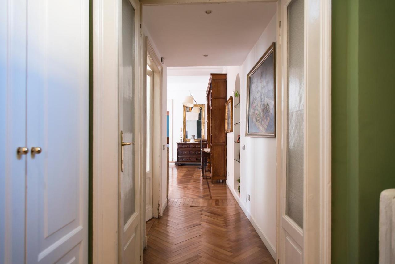 Sophisticated Apt Near Duomo Milão Exterior foto