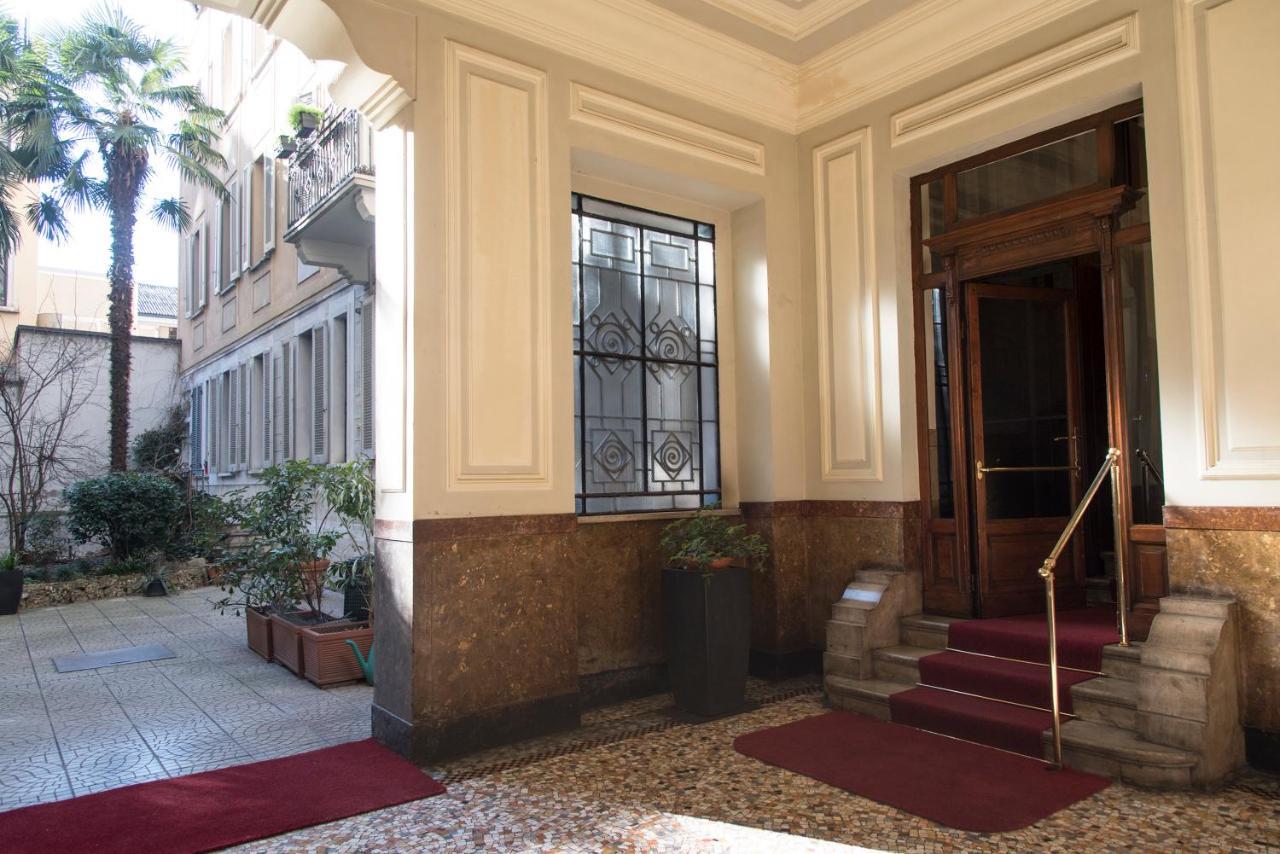 Sophisticated Apt Near Duomo Milão Exterior foto